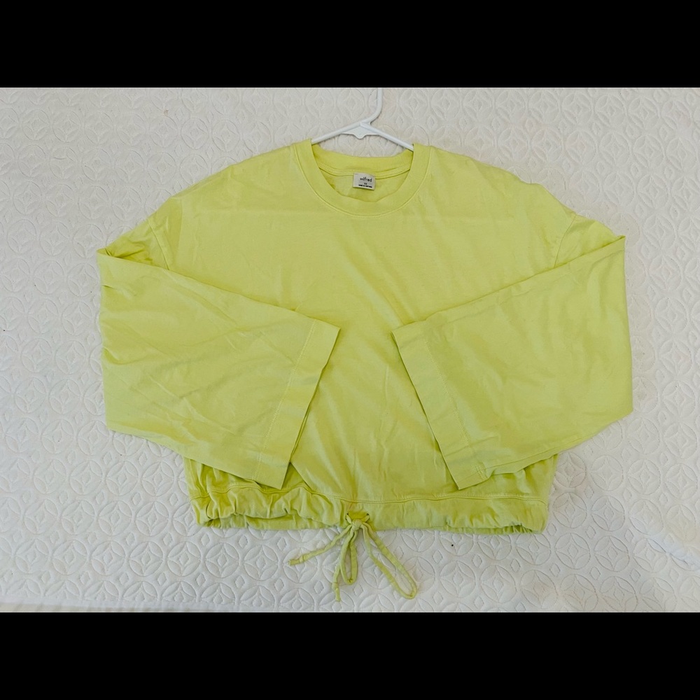 Aritzia Wilfred long sleeves crop shirt